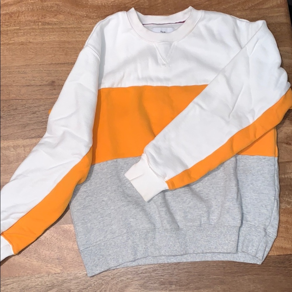 Aritzia crew neck